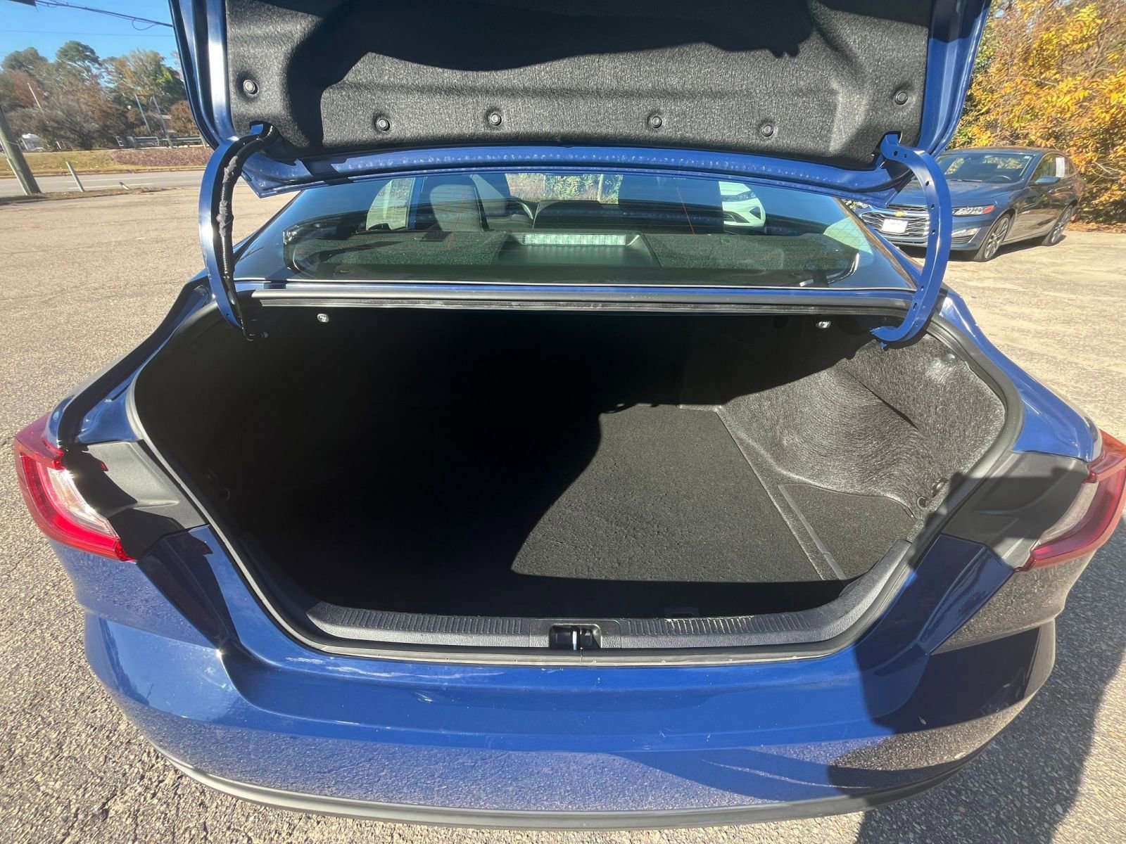 Used 2025 Toyota Camry LE image 25