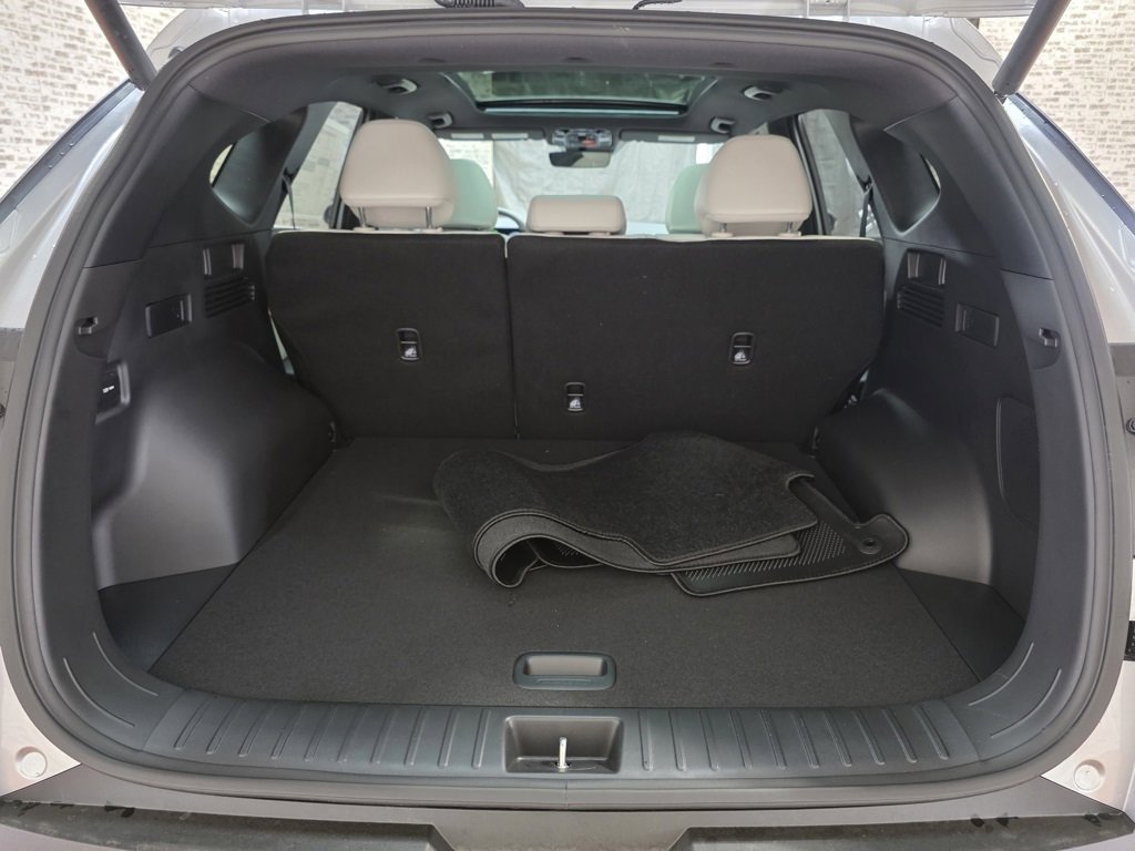 New 2026 Hyundai Tucson Limited image 11