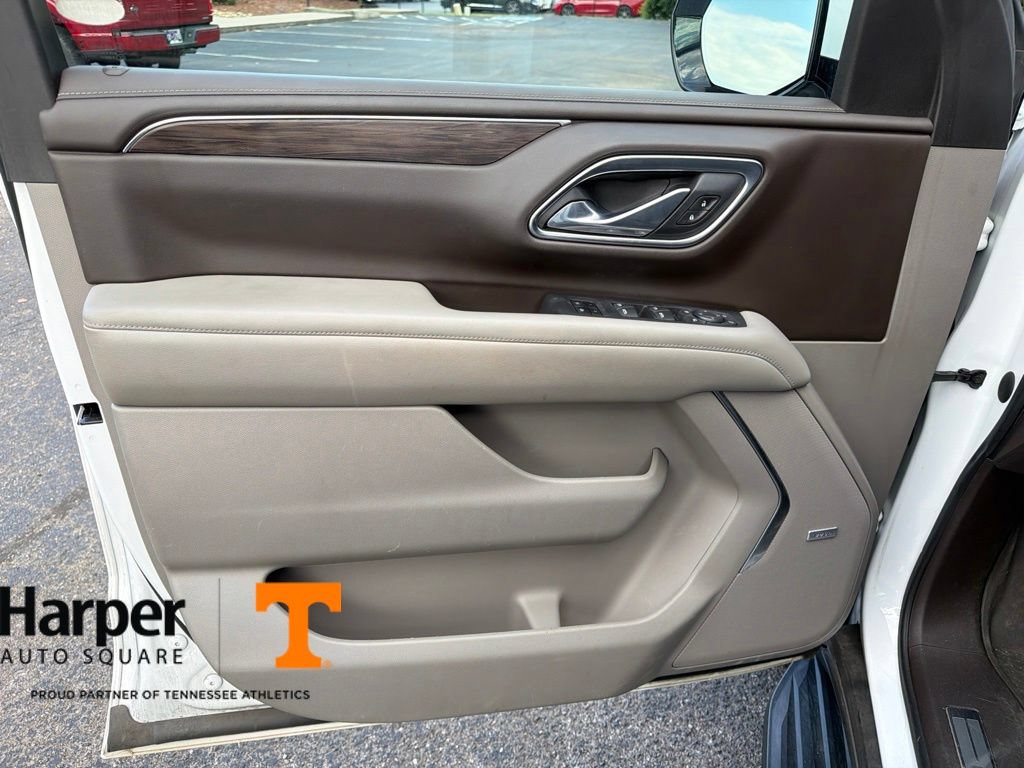 Used 2021 Chevrolet Suburban LT w/ LT Signature Plus Package AWD/4WD image 20