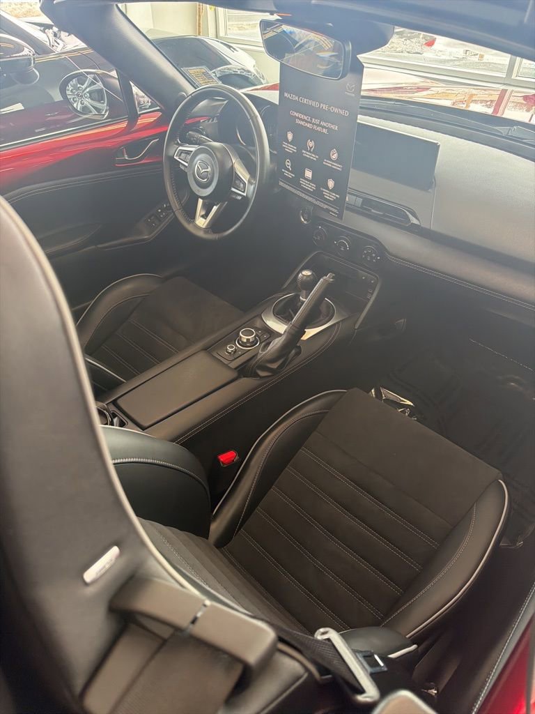 Certified 2025 MAZDA MX-5 Miata Club w/ Brembo/BBS Recaro Package RWD image 21