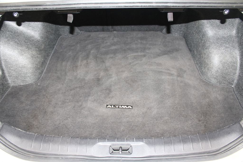 Used 2024 Nissan Altima 2.5 SR image 16