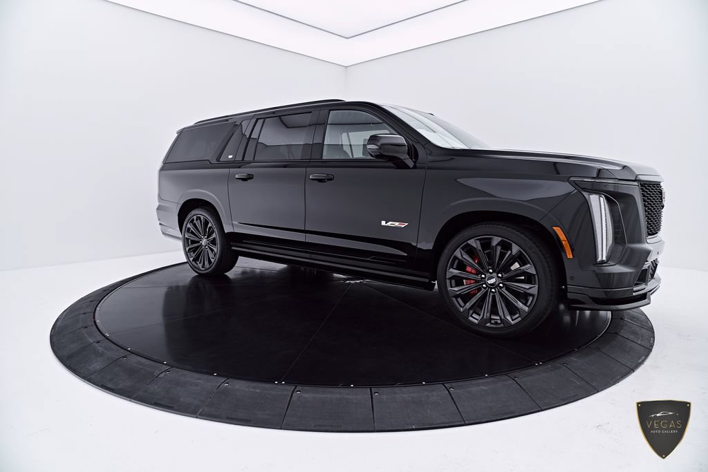 Used 2026 Cadillac Escalade ESV V AWD/4WD image 14