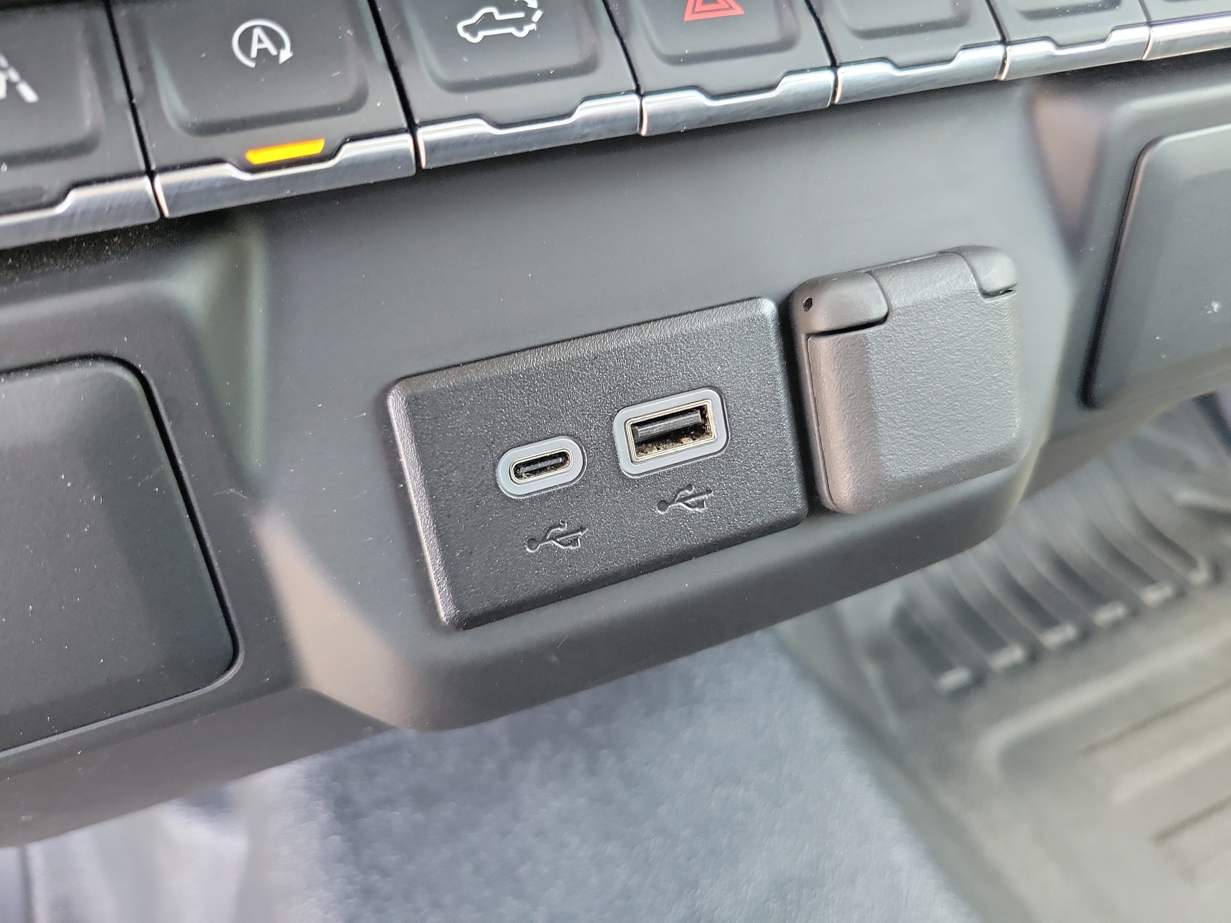 Used 2025 Chevrolet Silverado 1500 W/T RWD image 21