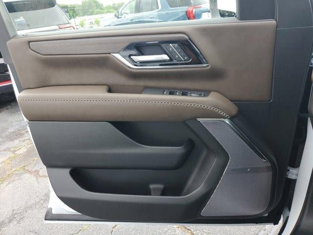 New 2026 GMC Yukon Denali Ultimate AWD/4WD image 18