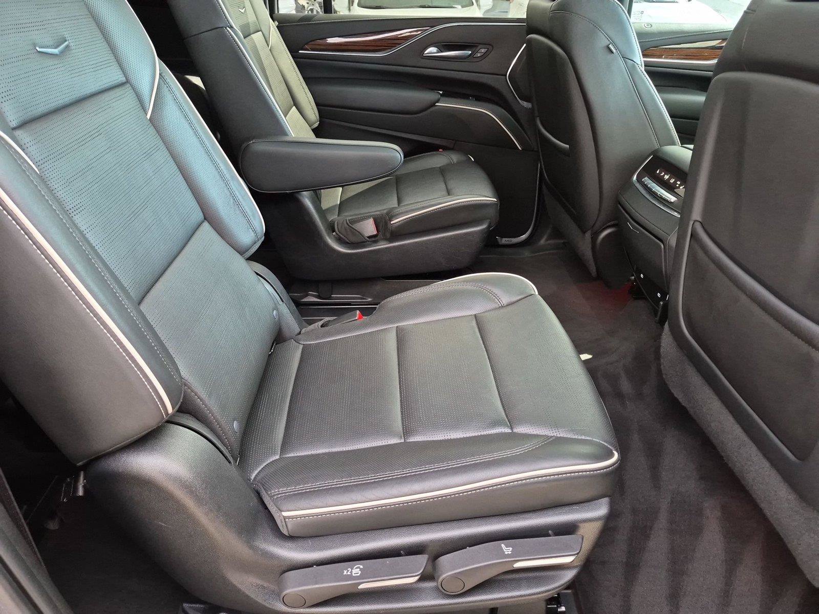 Used 2022 Cadillac Escalade ESV Premium Luxury AWD/4WD image 30