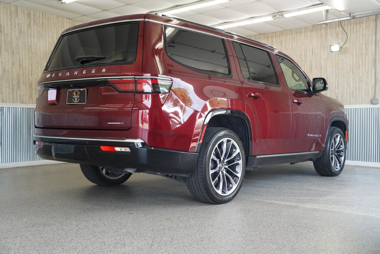 Used 2022 Jeep Wagoneer Series III w/ Premium Group I RWD image 9
