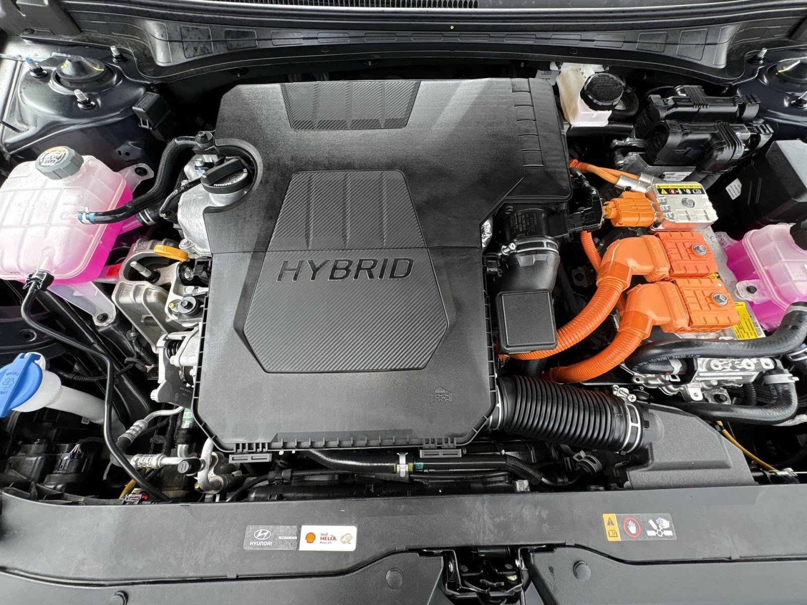Used 2025 Hyundai Elantra Limited FWD image 28