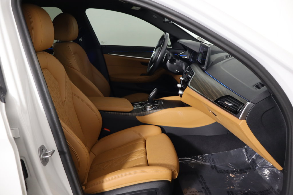 Used 2023 BMW 530e w/ M Sport Package RWD image 18