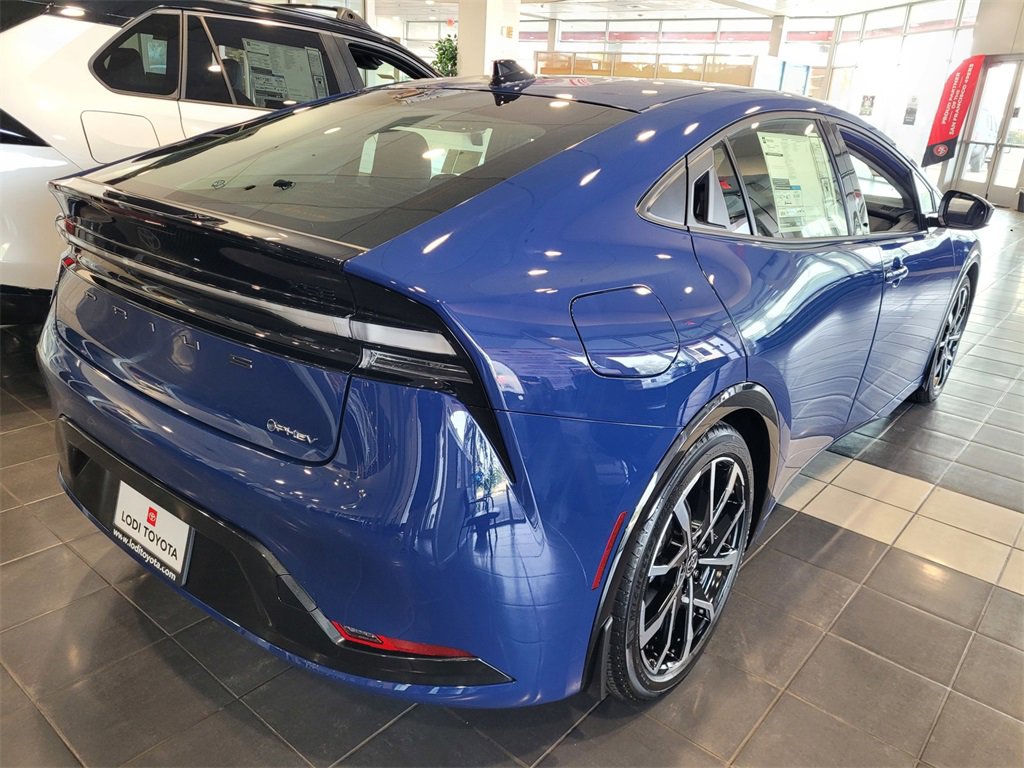 New 2026 Toyota Prius Plug-In Hybrid image 5