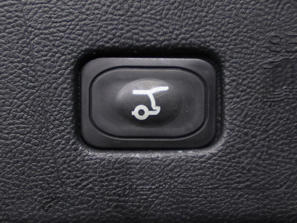 Used 2024 Ford Edge ST-Line AWD/4WD image 44