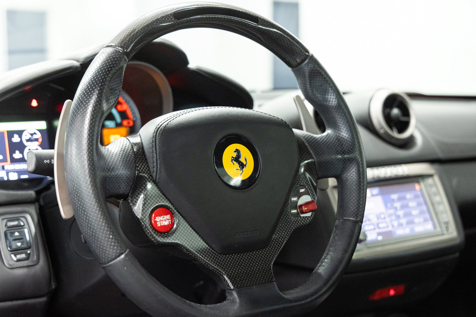 Used 2011 Ferrari California RWD image 47