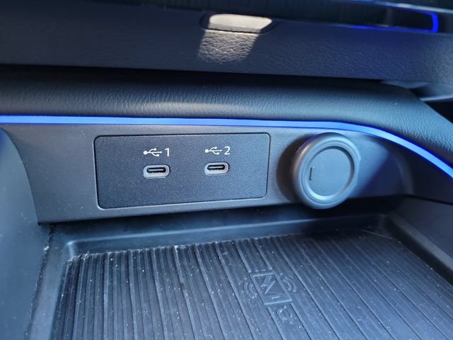 Used 2026 Nissan Sentra SR w/ Floor Mat Package FWD image 24