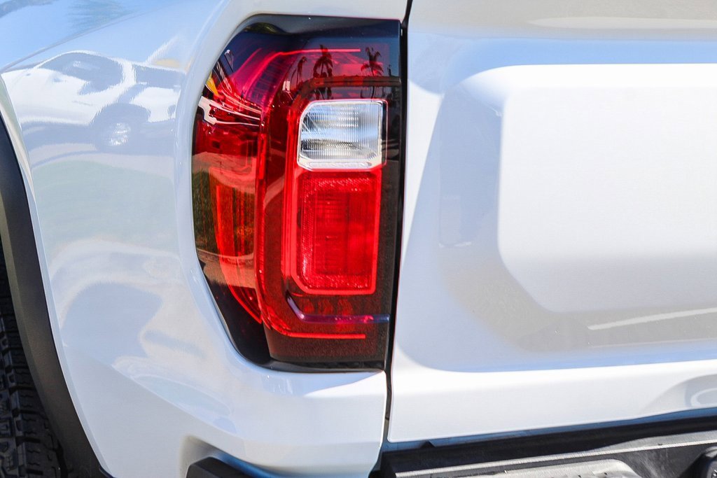 Used 2023 GMC Canyon Elevation w/ Elevation Premium Package image 7