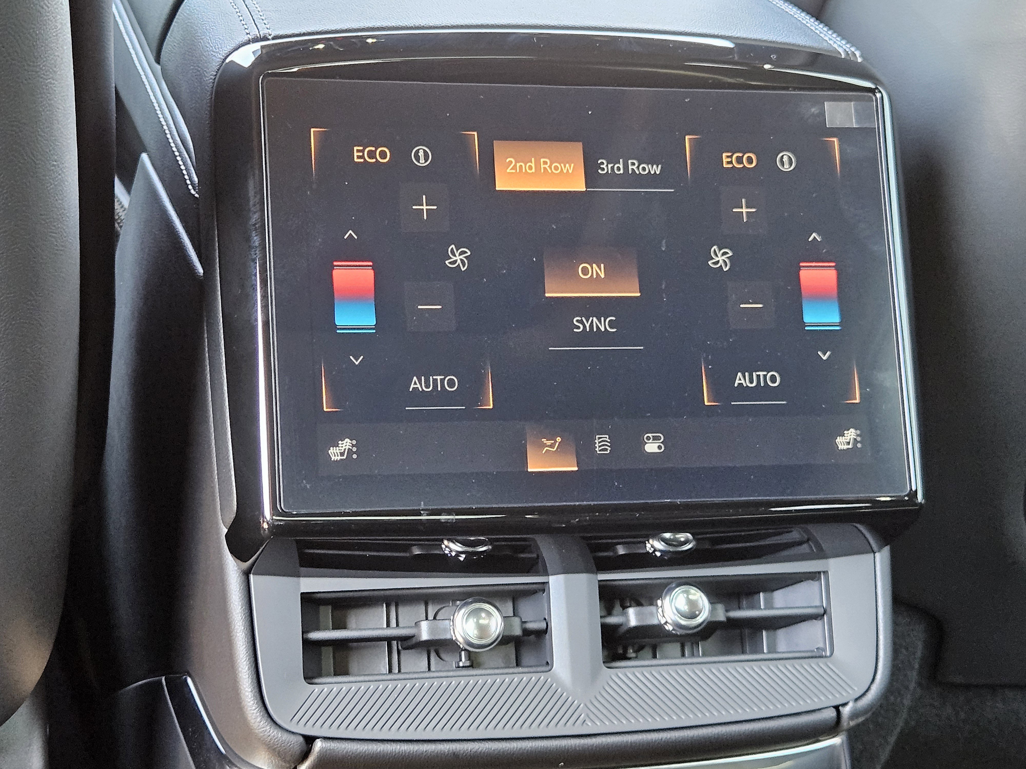 New 2026 Cadillac Vistiq Sport w/ LPO, Floor Liner Package image 20