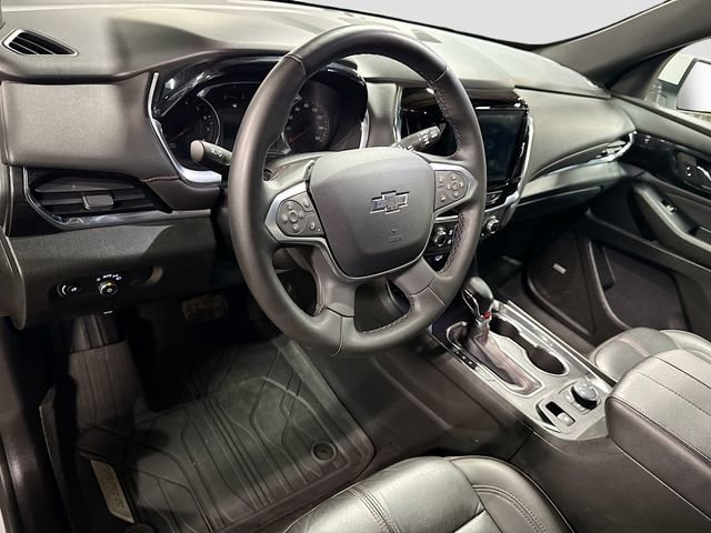 Used 2023 Chevrolet Traverse RS w/ LPO, Floor Liner Package AWD/4WD image 9