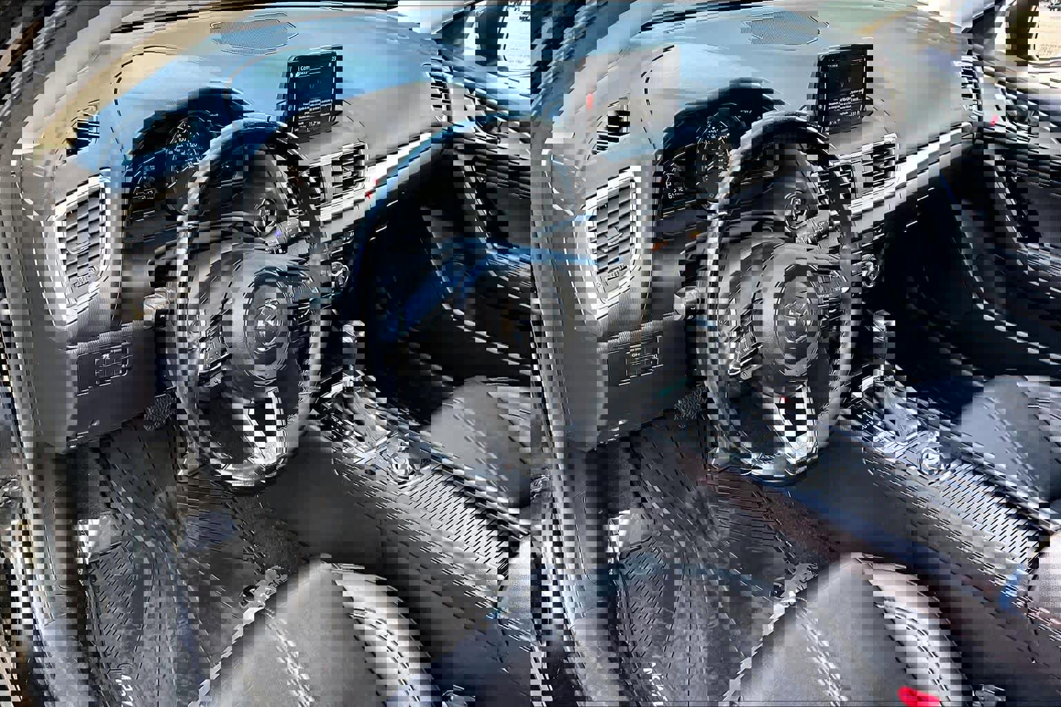 Used 2017 MAZDA MAZDA3 Touring image 18