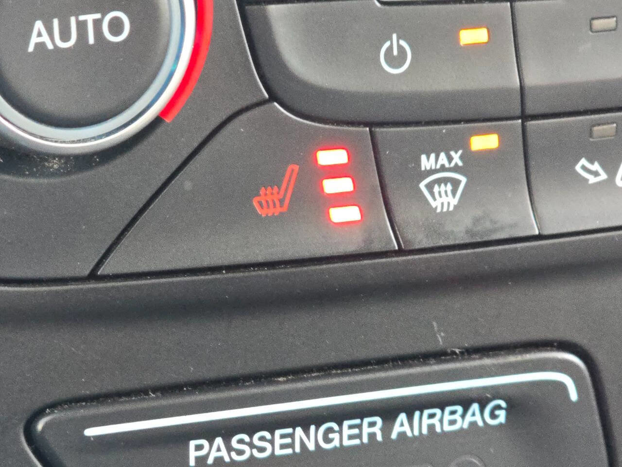 Used 2018 Ford Escape SEL image 35