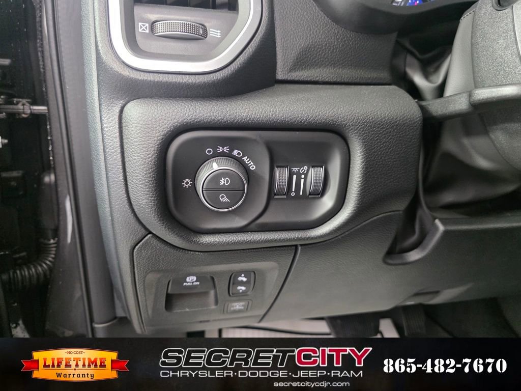 New 2026 RAM 1500 Big Horn AWD/4WD image 15