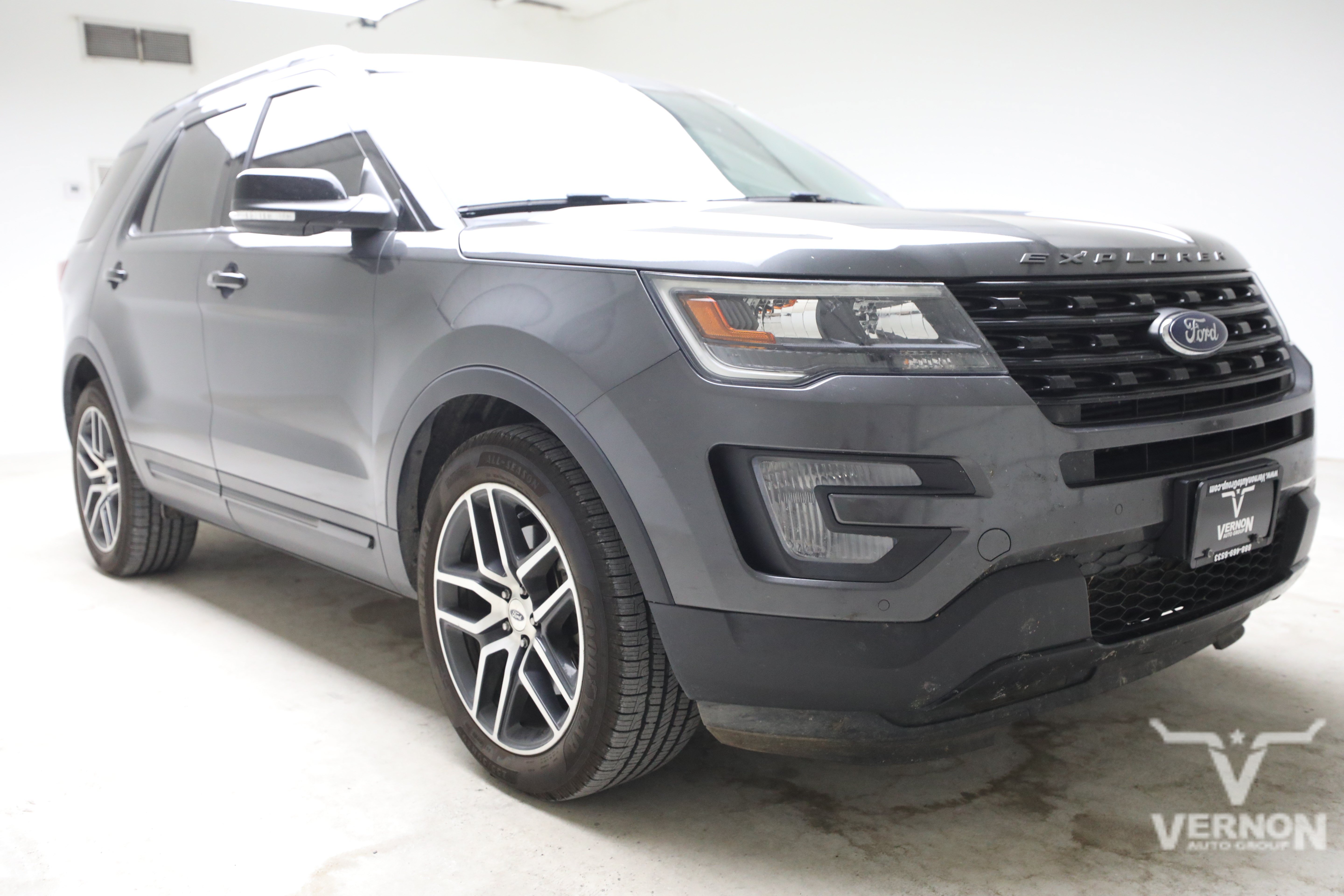 Used 2017 Ford Explorer Sport AWD/4WD image 6