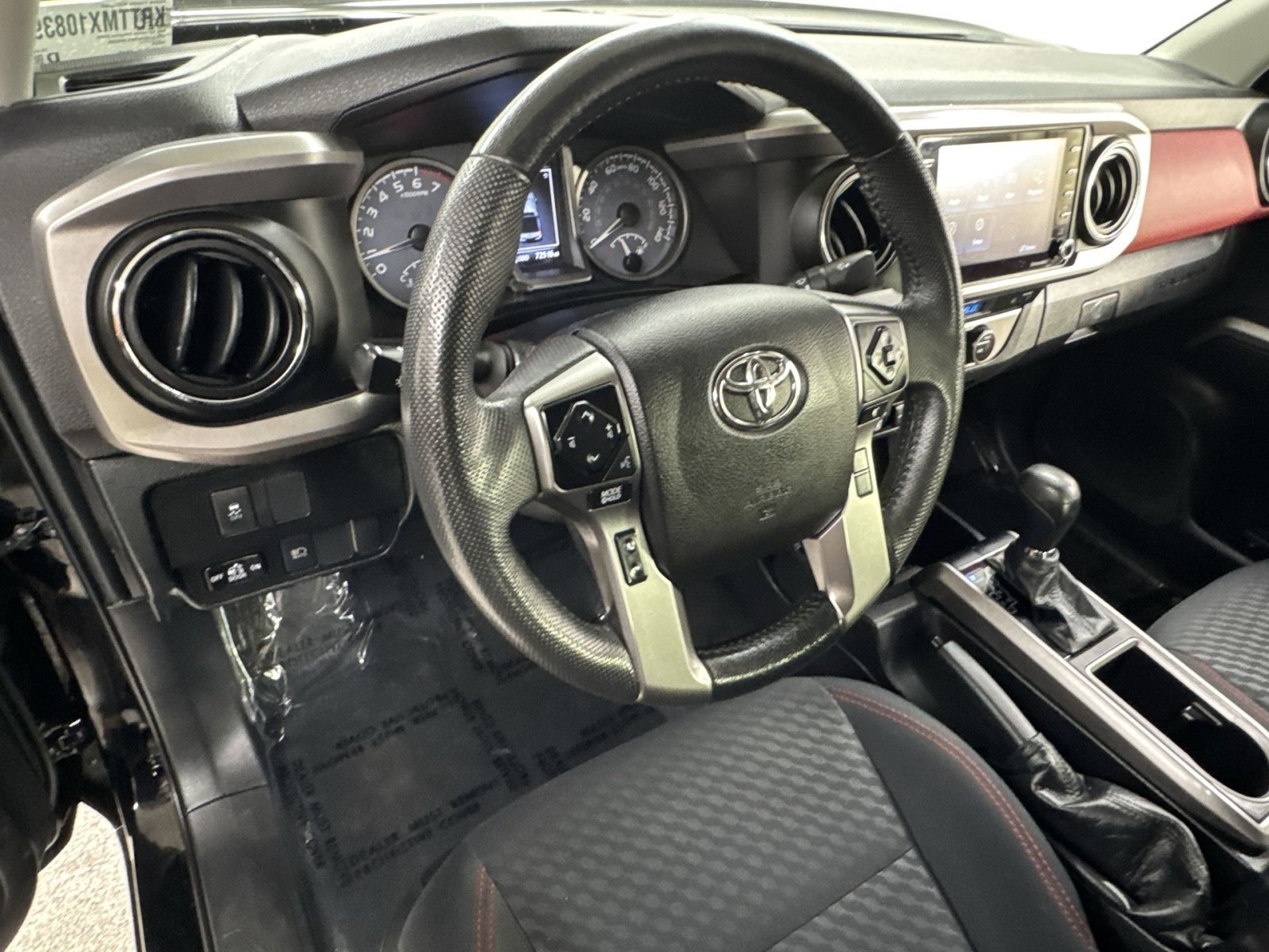 Used 2021 Toyota Tacoma SR5 RWD image 13