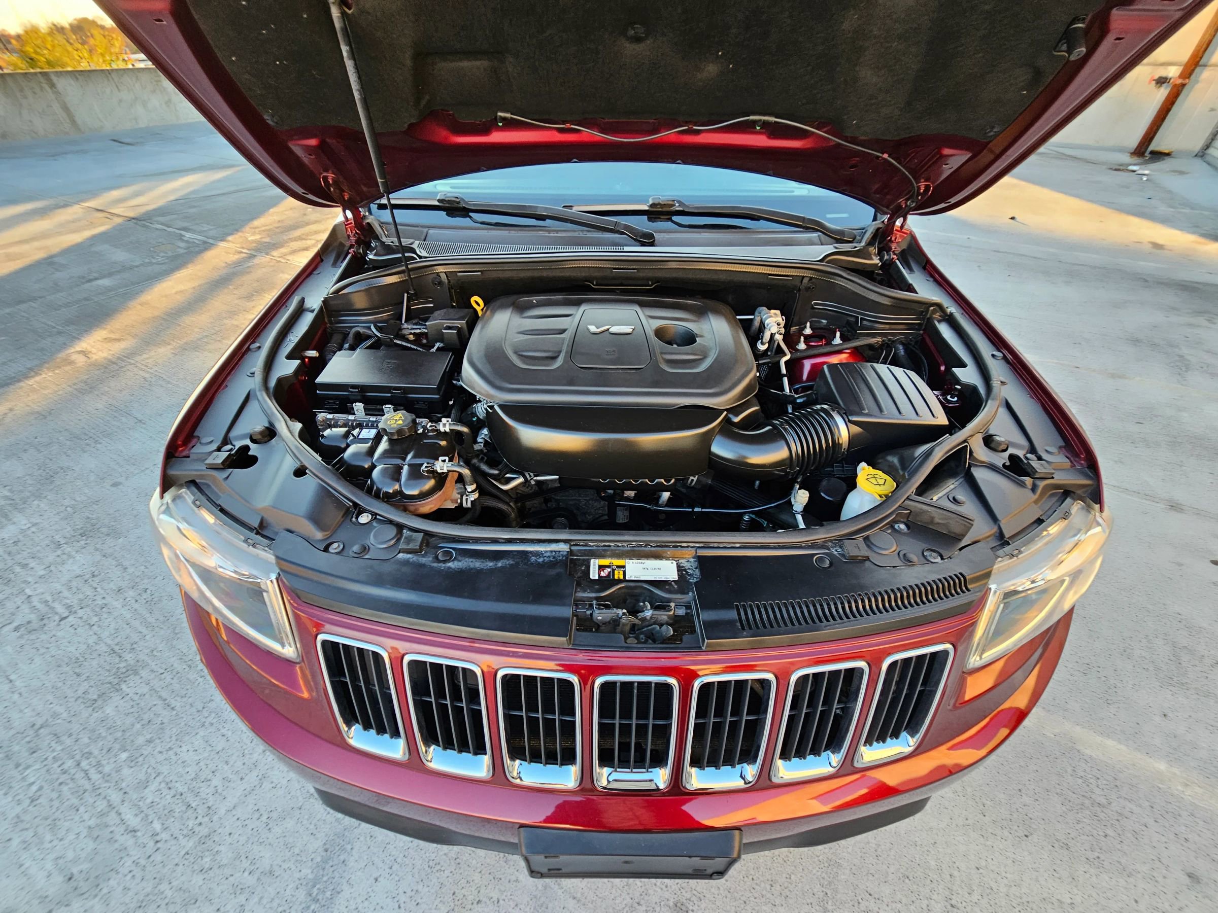 Used 2016 Jeep Grand Cherokee Laredo w/ Quick Order Package 23E image 34