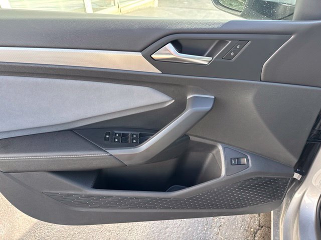 New 2027 Volkswagen Jetta SE FWD image 11