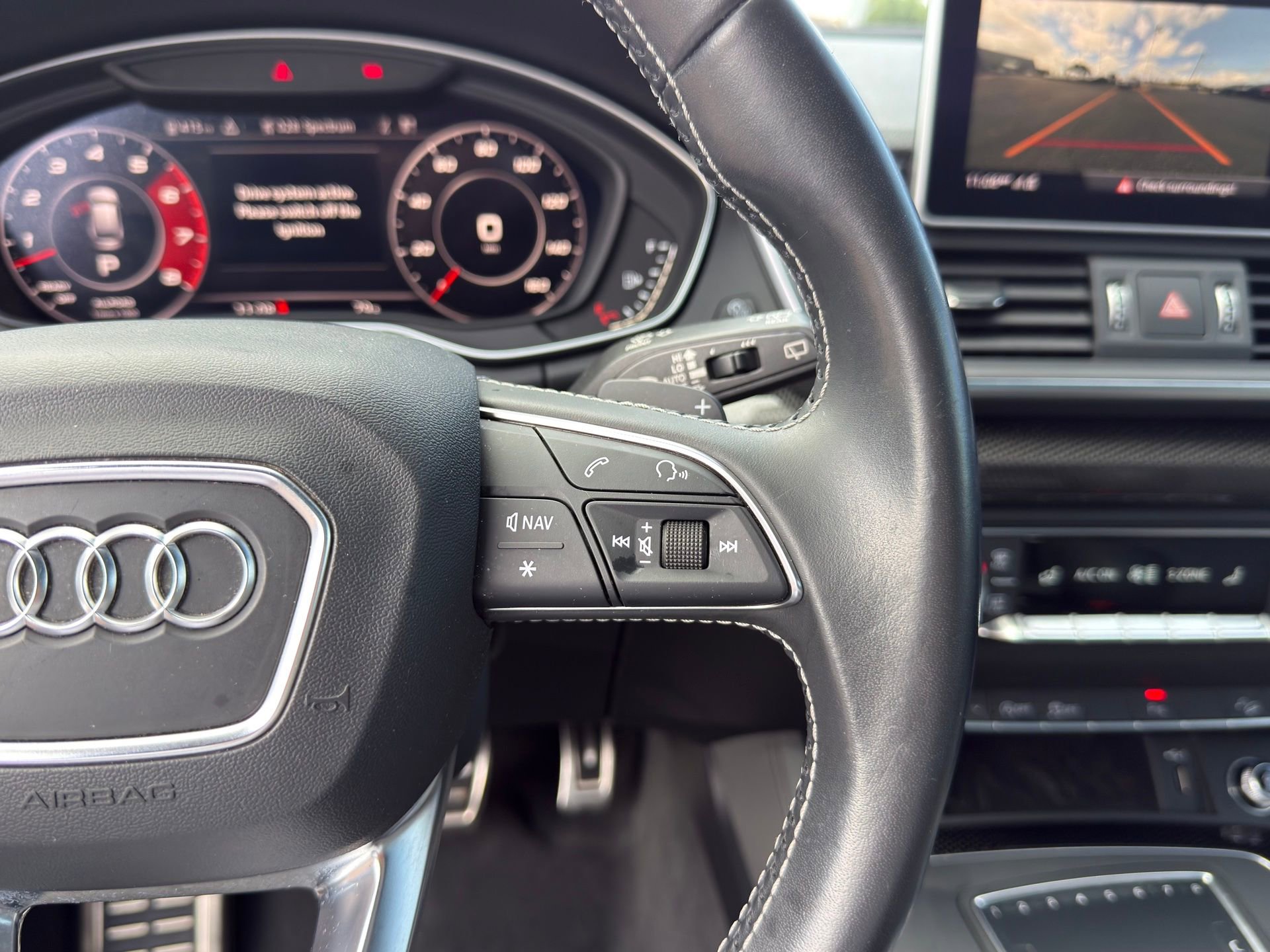 Used 2018 Audi SQ5 Prestige AWD/4WD image 18
