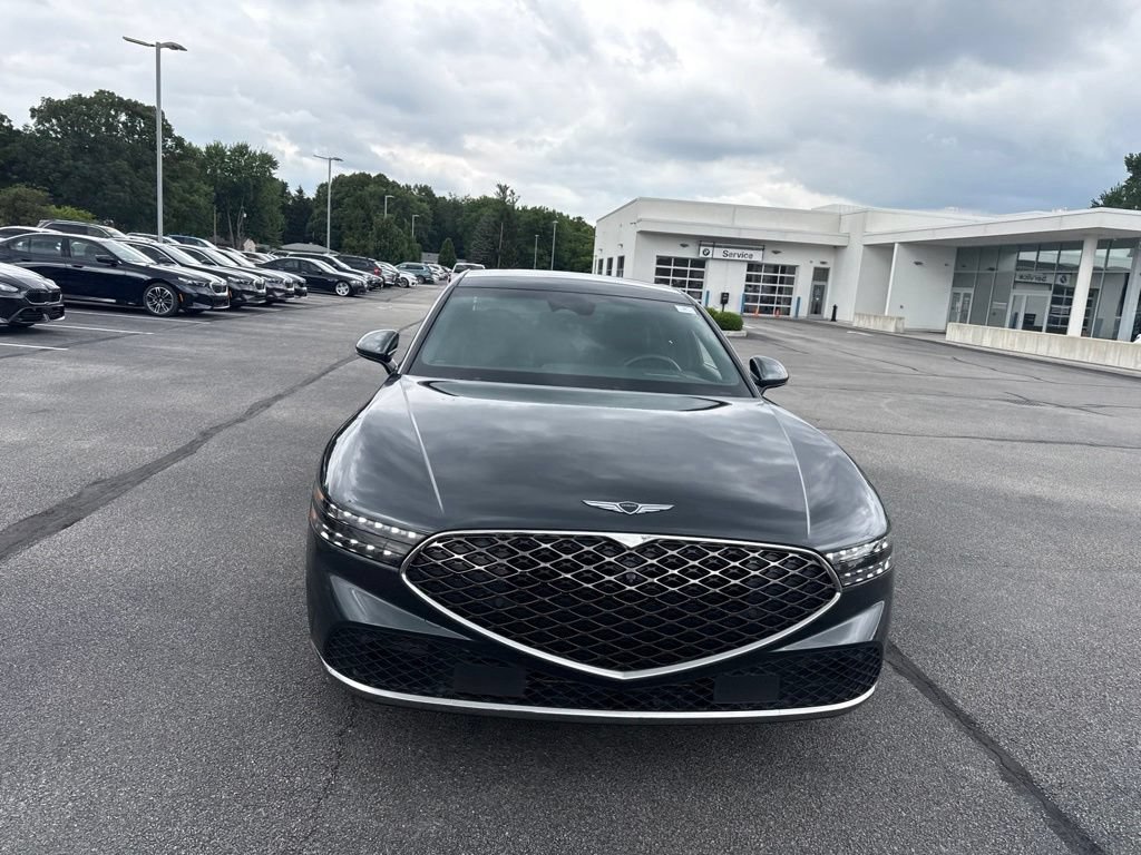 Used 2023 Genesis G90 3.5T AWD/4WD image 2