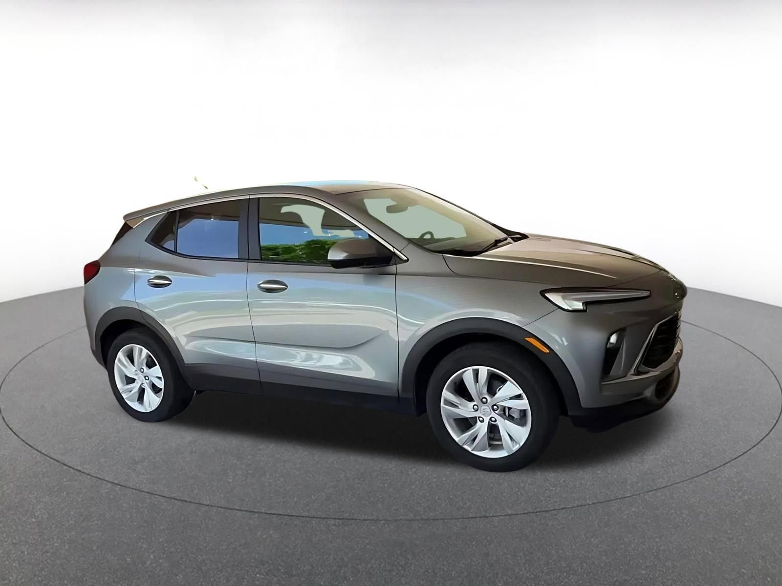 Used 2025 Buick Encore GX Preferred FWD image 2