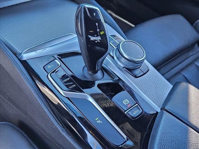 Used 2019 BMW 540i w/ M Sport Package image 11