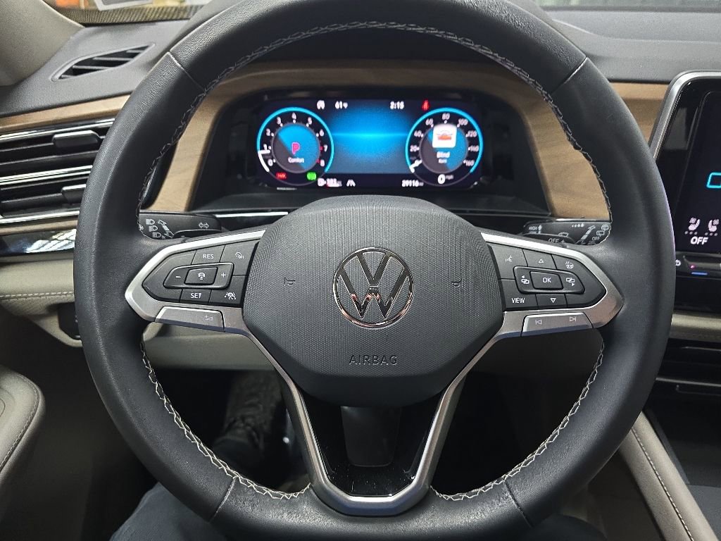 Used 2024 Volkswagen Atlas SE AWD/4WD image 18