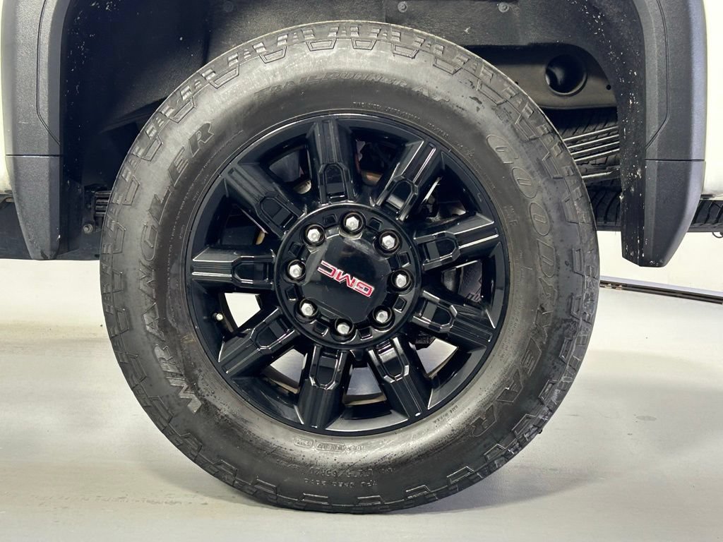 Used 2024 GMC Sierra 2500 AT4 w/ AT4 Premium Plus Package AWD/4WD image 38