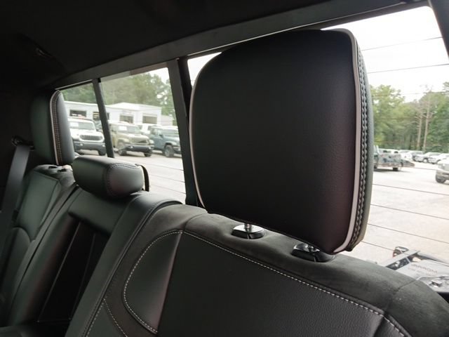 New 2026 RAM 5500 4x4 Crew Cab w/ Laramie Trim Package image 17
