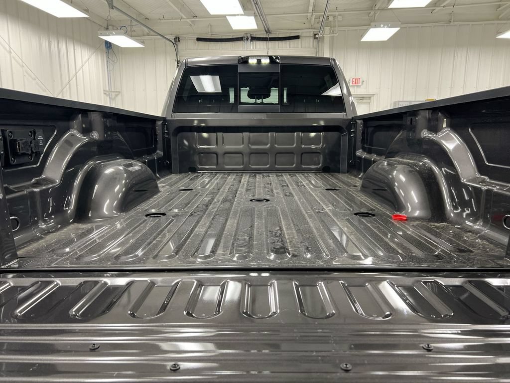 New 2026 RAM 3500 Limited AWD/4WD image 18