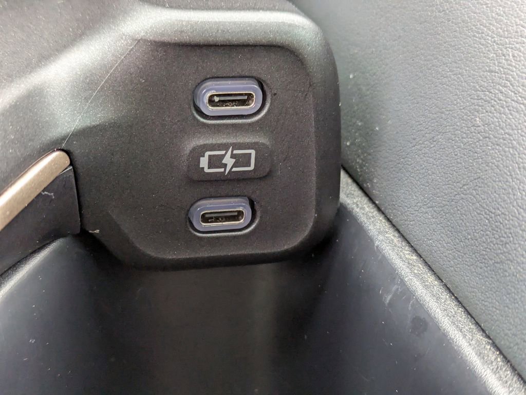 Used 2023 Toyota Crown Limited image 20