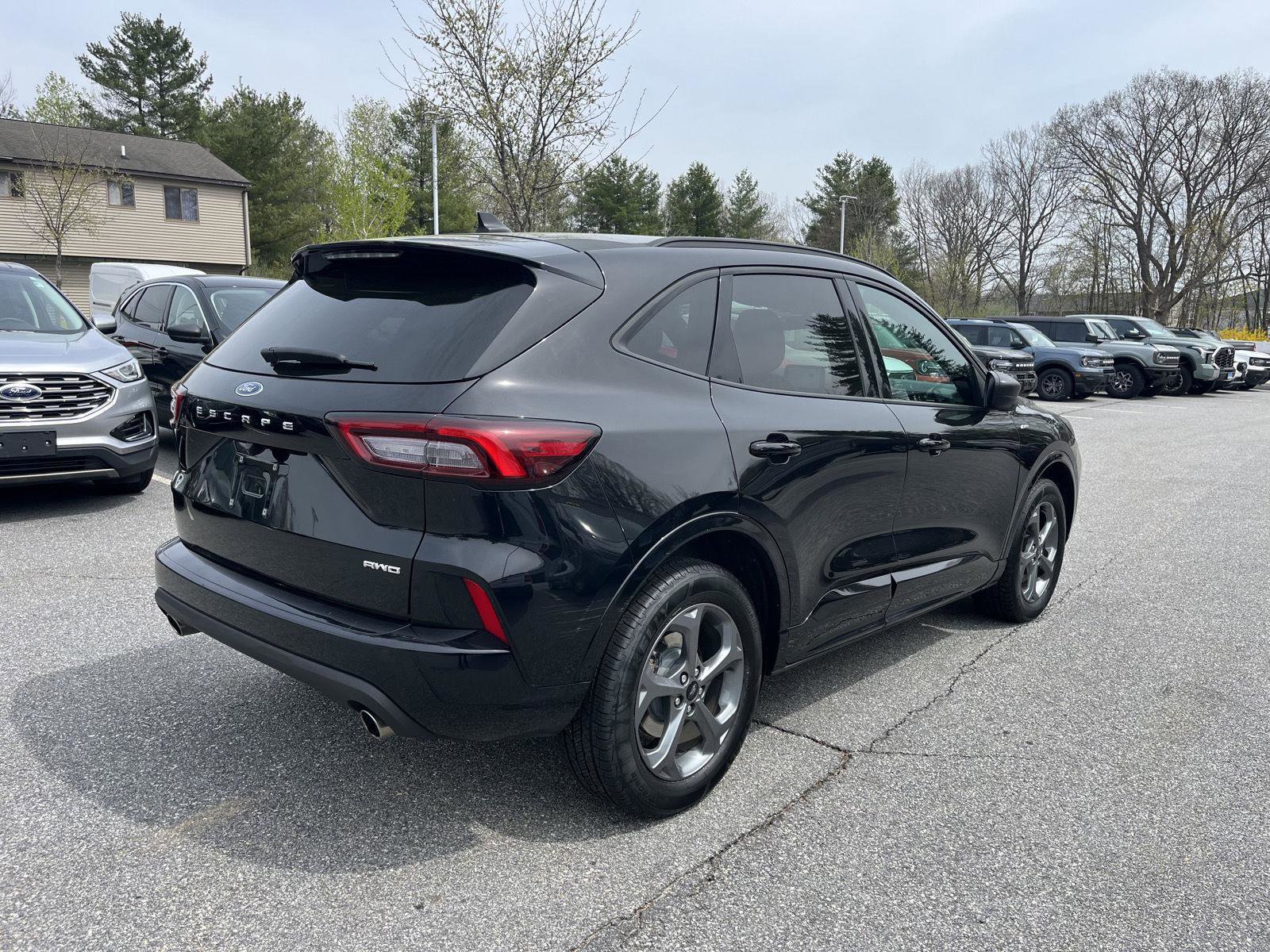 Used 2023 Ford Escape ST-Line image 7