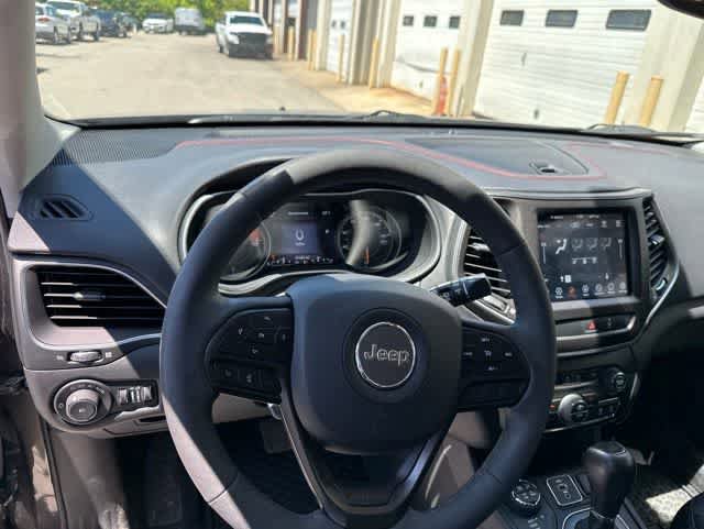 Used 2022 Jeep Cherokee Trailhawk w/ Premium Leather Package AWD/4WD image 6