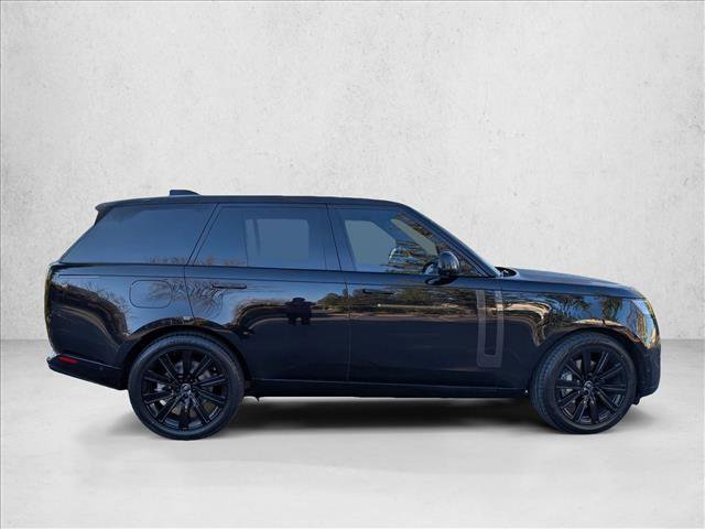 Used 2023 Land Rover Range Rover SE image 4