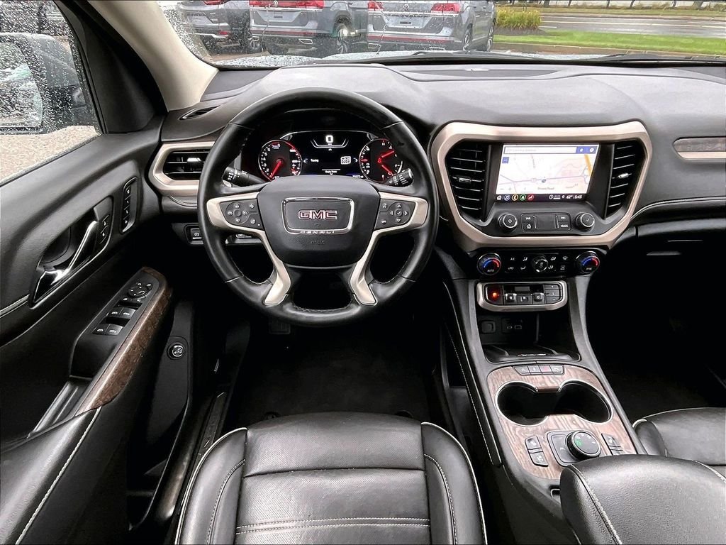 Used 2023 GMC Acadia Denali w/ Denali Ultimate Package AWD/4WD image 18