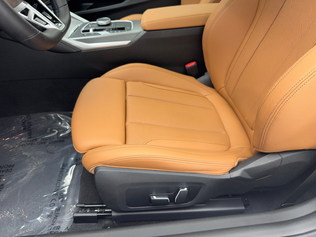 Used 2025 BMW 230i xDrive Coupe AWD/4WD image 39