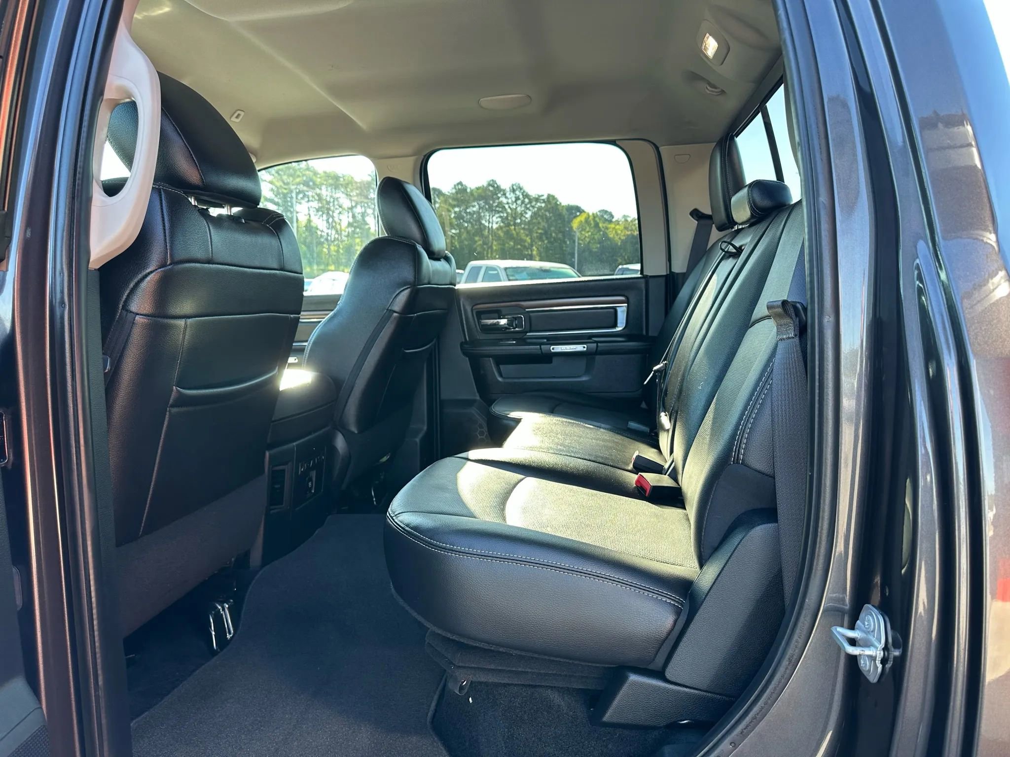 Used 2017 RAM 2500 Laramie image 15