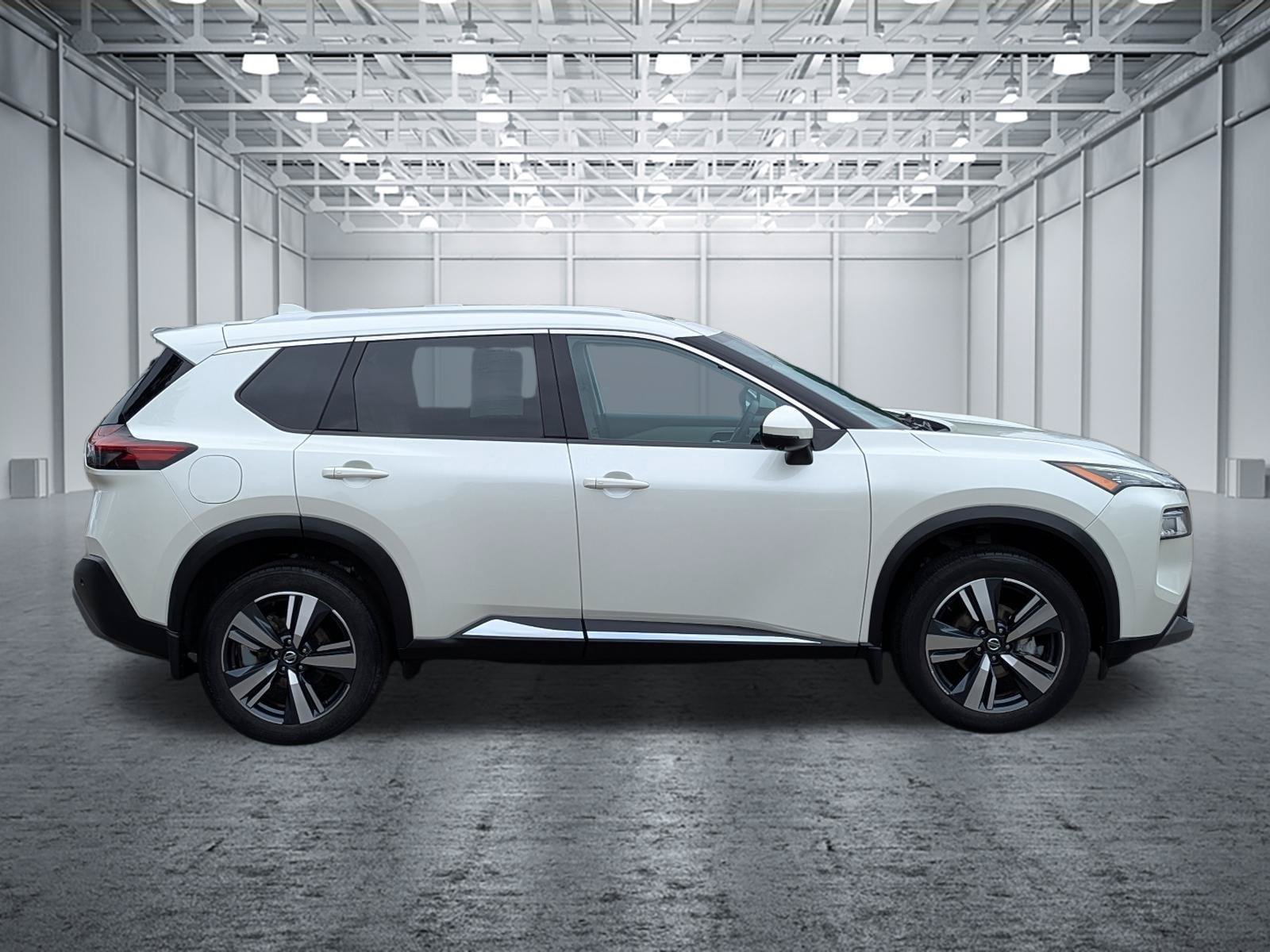 Used 2021 Nissan Rogue SL AWD/4WD image 6