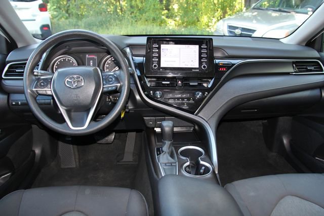Used 2024 Toyota Camry LE FWD image 28