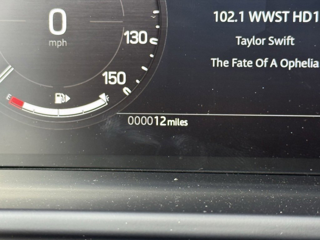 New 2026 Land Rover Defender 110 S image 29