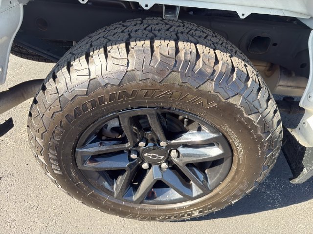 Certified 2022 Chevrolet Silverado 1500 W/T AWD/4WD image 23