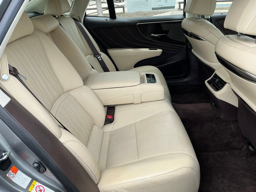 Used 2018 Lexus LS 500 w/ Interior Upgrade Package RWD image 17