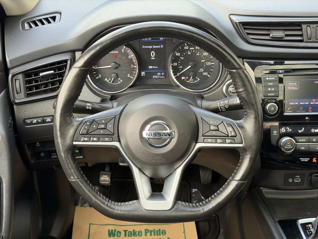 Used 2018 Nissan Rogue SV w/ Sun & Sound Touring Package image 18