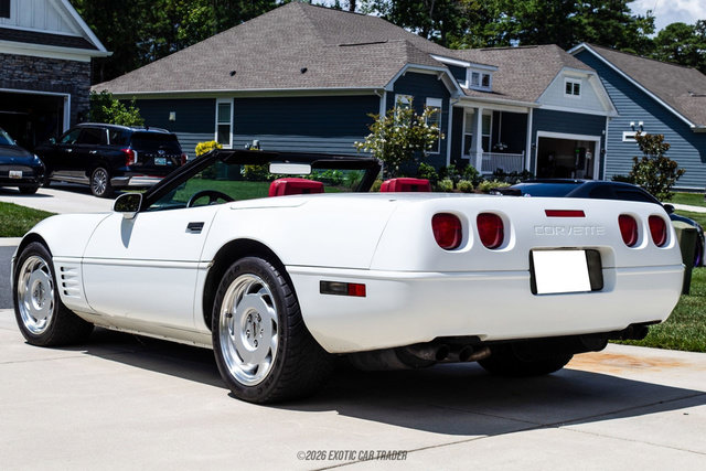 Used 1991 Chevrolet Corvette Convertible RWD image 6