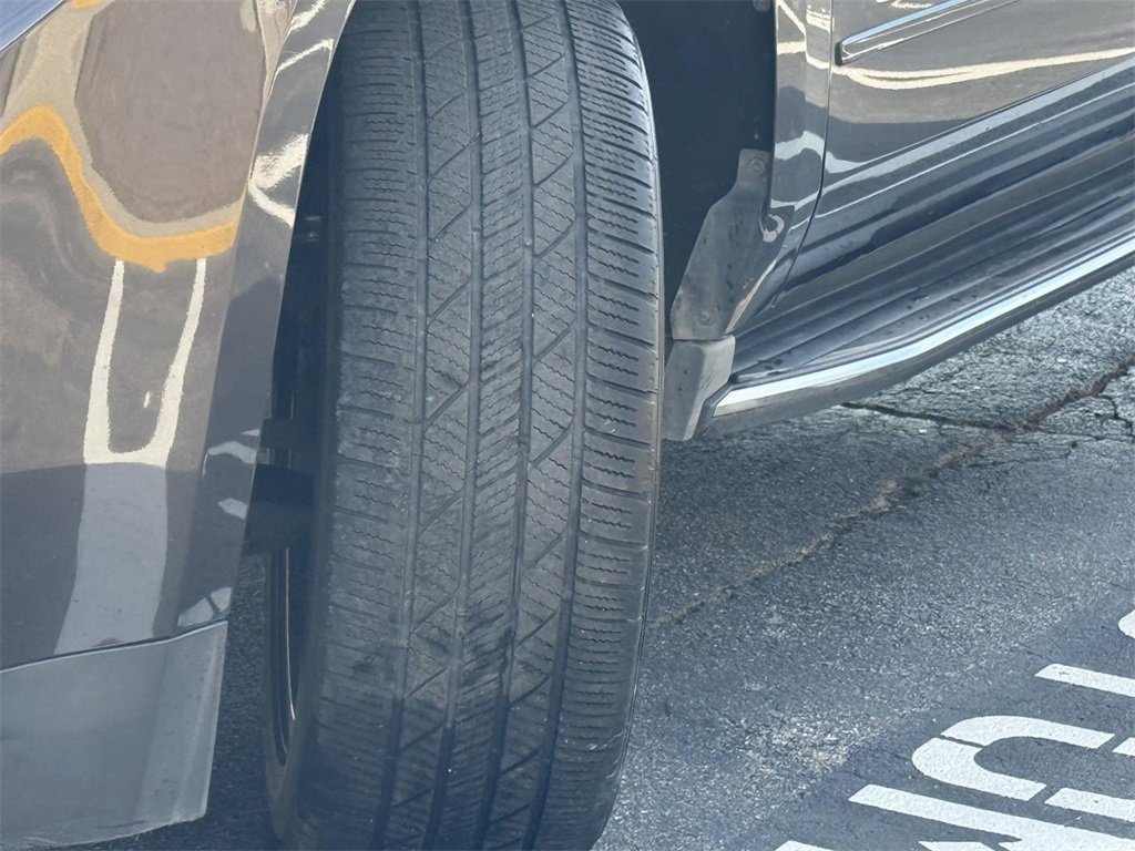 Certified 2017 GMC Yukon SLT w/ Open Road Package image 26