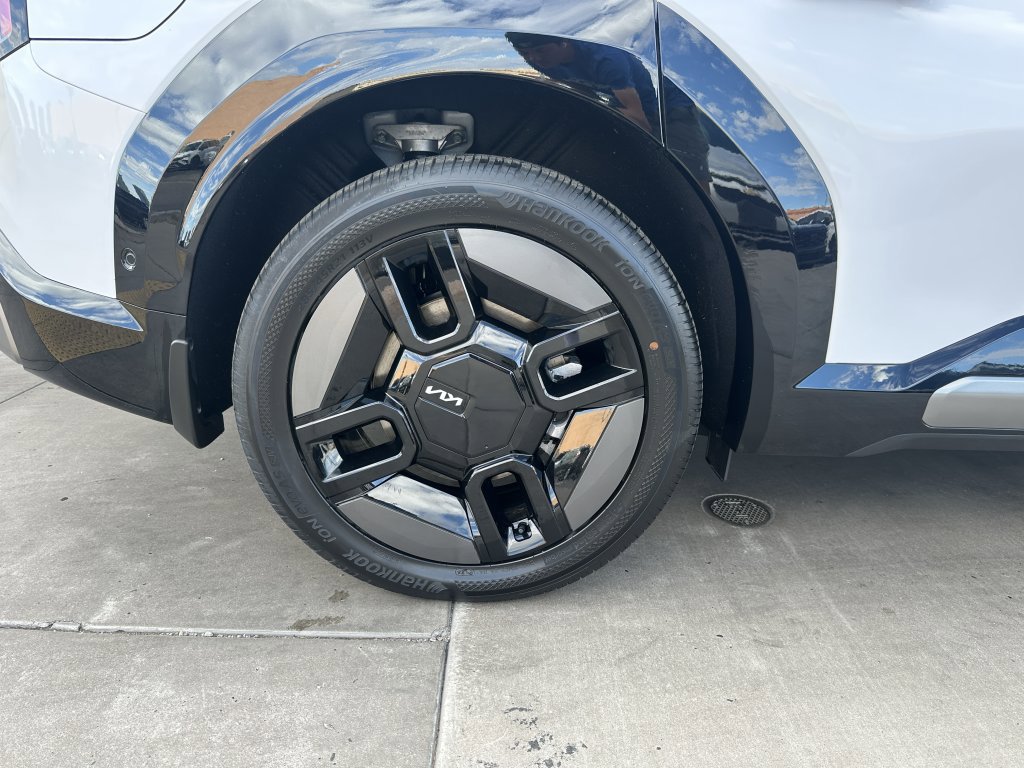 Used 2025 Kia EV9 GT-Line image 8